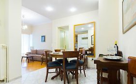 Classy 2 Bedroom Apartment Near Acropolis & Metro